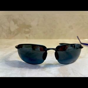 Maui Jim sunglasses with original case